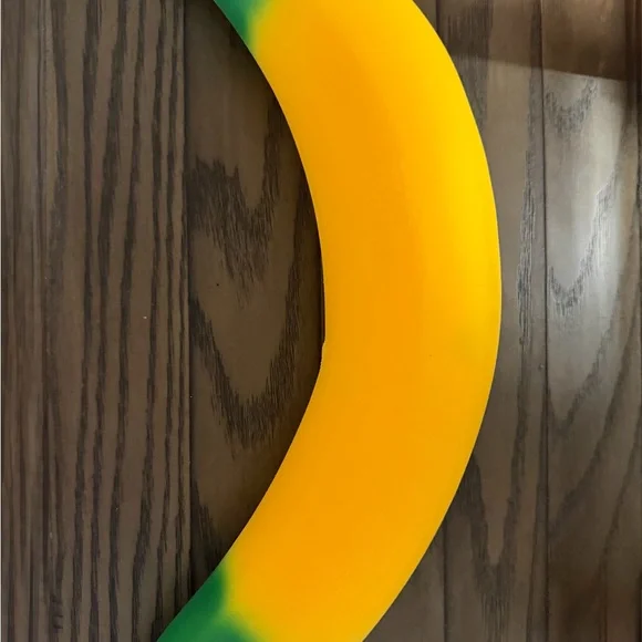 VIRAL New Laffy Snacks Squishy Stretchy Jumbo Banana Stress Reliever Toy 18" NWT - Picture 4 of 6